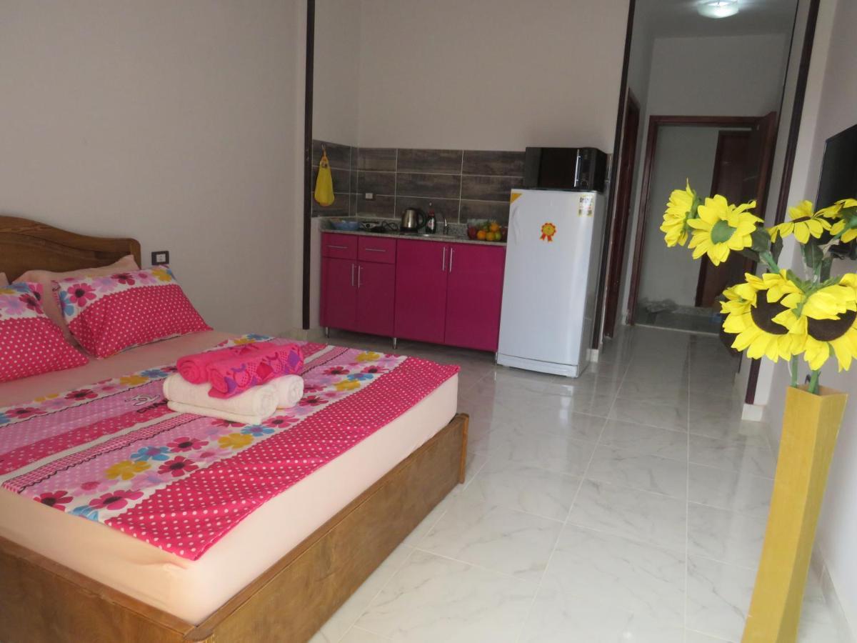 Apartment Bella Rosa Near The Sea Redsealine Gurdaka Kültér fotó